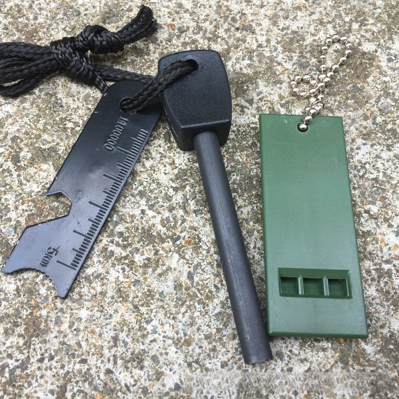 Outdoor Survival Fire Starter  - Ferro Rod Striker recension och pris
