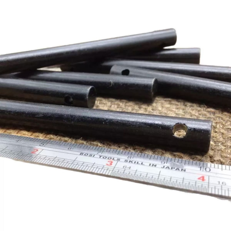 2PCS 8 * 80mm Perforated Campi - Ferro Rod Striker recension och pris